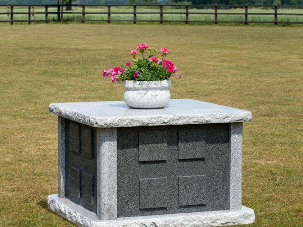 burlingham-memorial-solutions-products-columbaria-mini-orchid-large